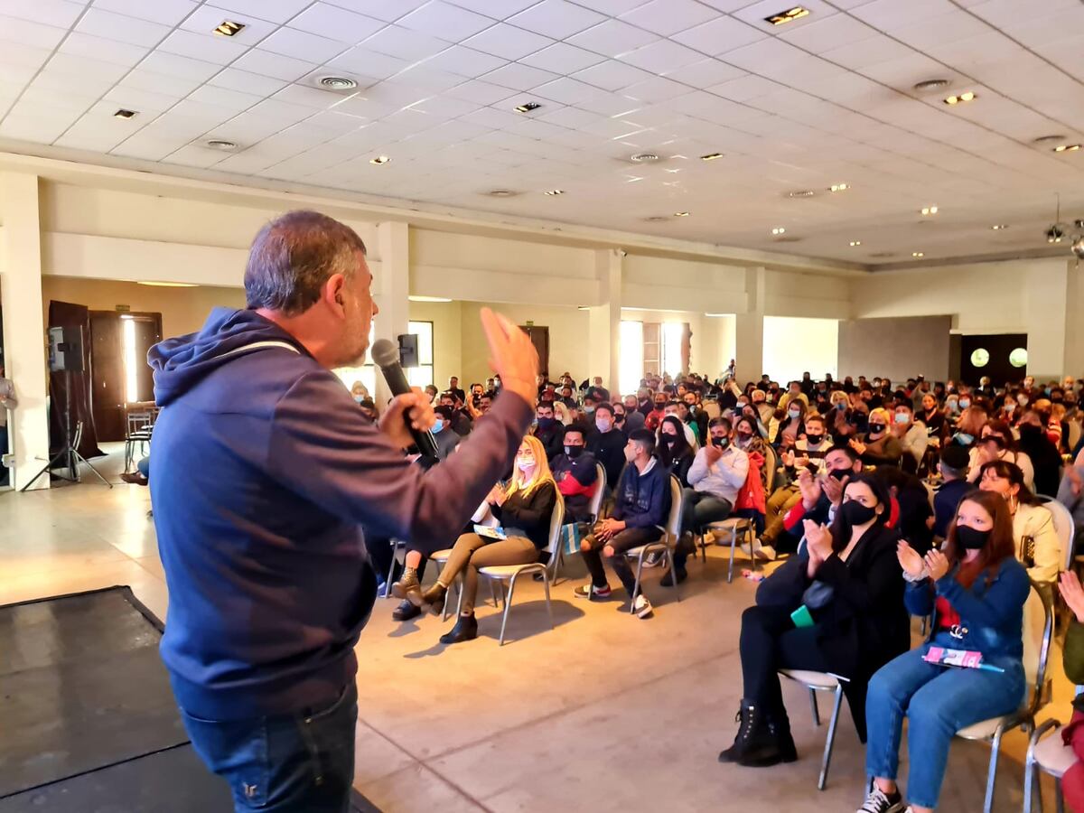 Aperlación. En La Calera, Caserio dijo que los peronistas deben votar al Frente de Todos para detener el avance del macrismo. (Prensa Frente de Todos)
