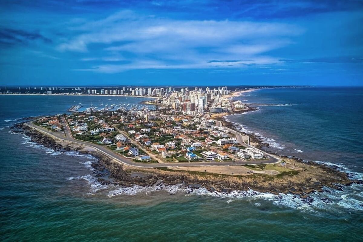 ¿Cuánto cuesta realmente vacacionar en Punta del Este? Guía de precios para argentinos en el verano 2026