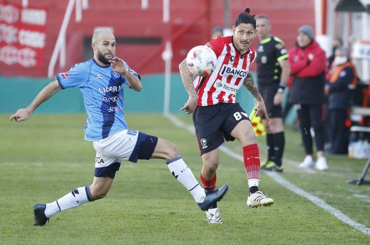 Pese a que arrastraba una larga inactividad, Alejandro Faurlin terminó jugando mucho en el torneo. (Prensa Instituto).