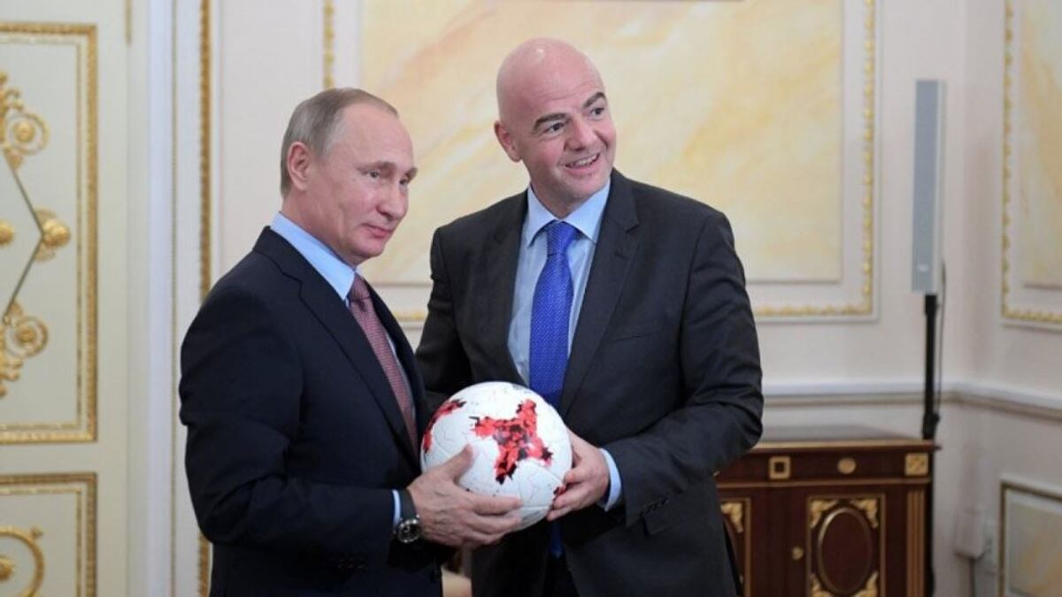 Vladimir Putin y Gianni Infantino, titular de la Fifa.