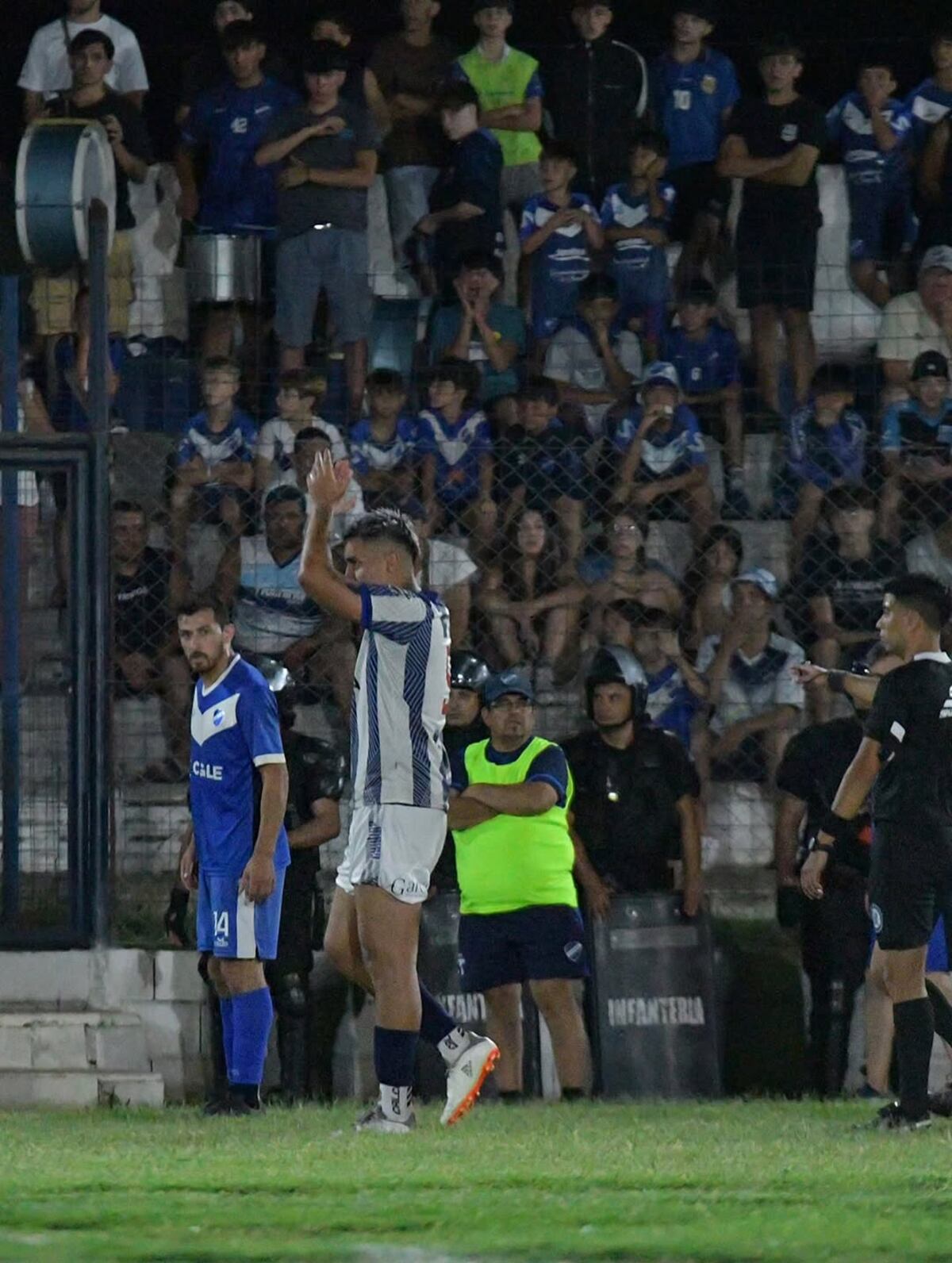 Alexis Acosta tuvo un gran año en Talleres de Berrotarán y dará el salto. (Gentileza Prensa Talleres de Berrotarán).