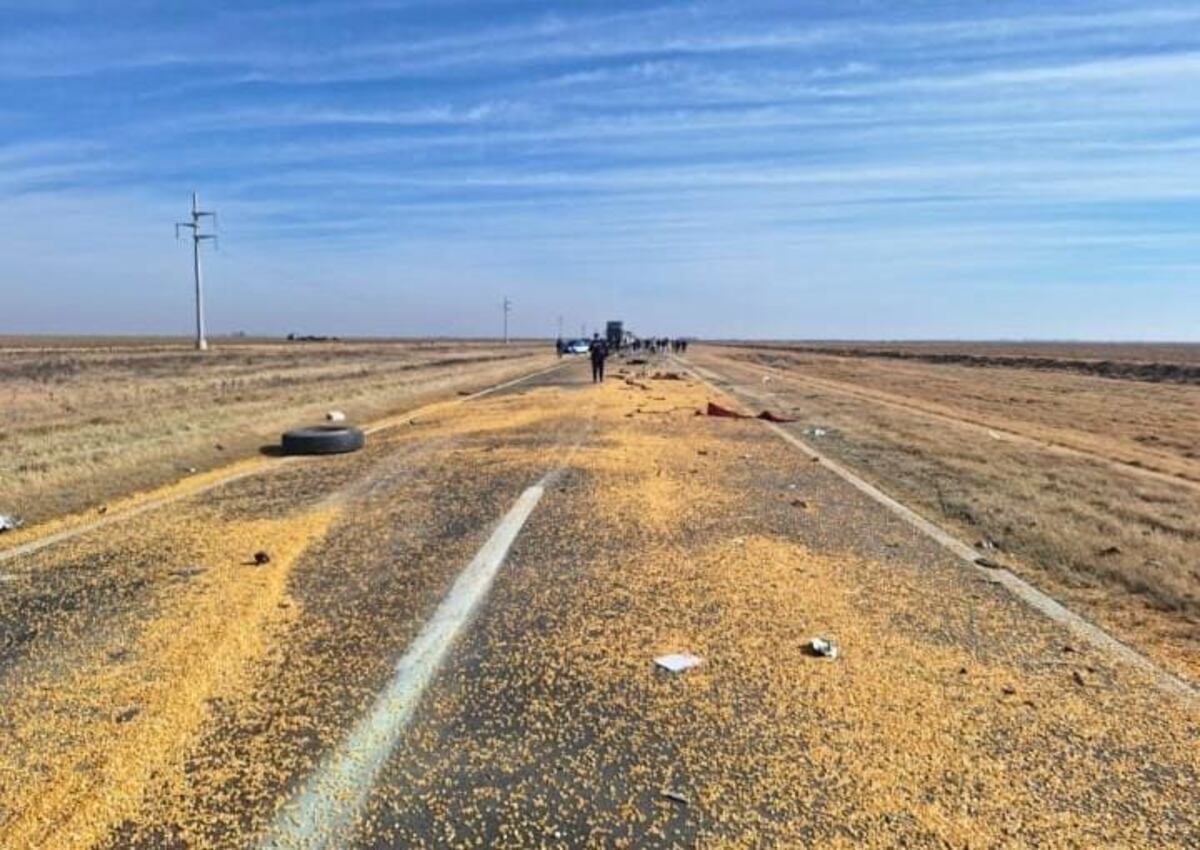 Un grave choque entre dos camiones en Laboulaye dejó dos hombres muertos. (Policía)