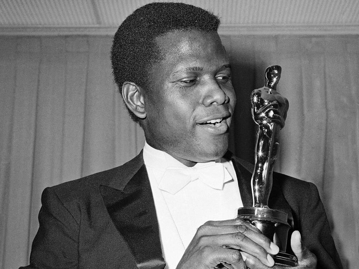 Sidney Poitier cumple hoy 90 años