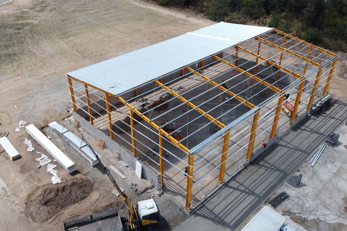 Todo el proceso productivo está certificado bajo normas ISO 9000 y construido según las normas CIRSOC.