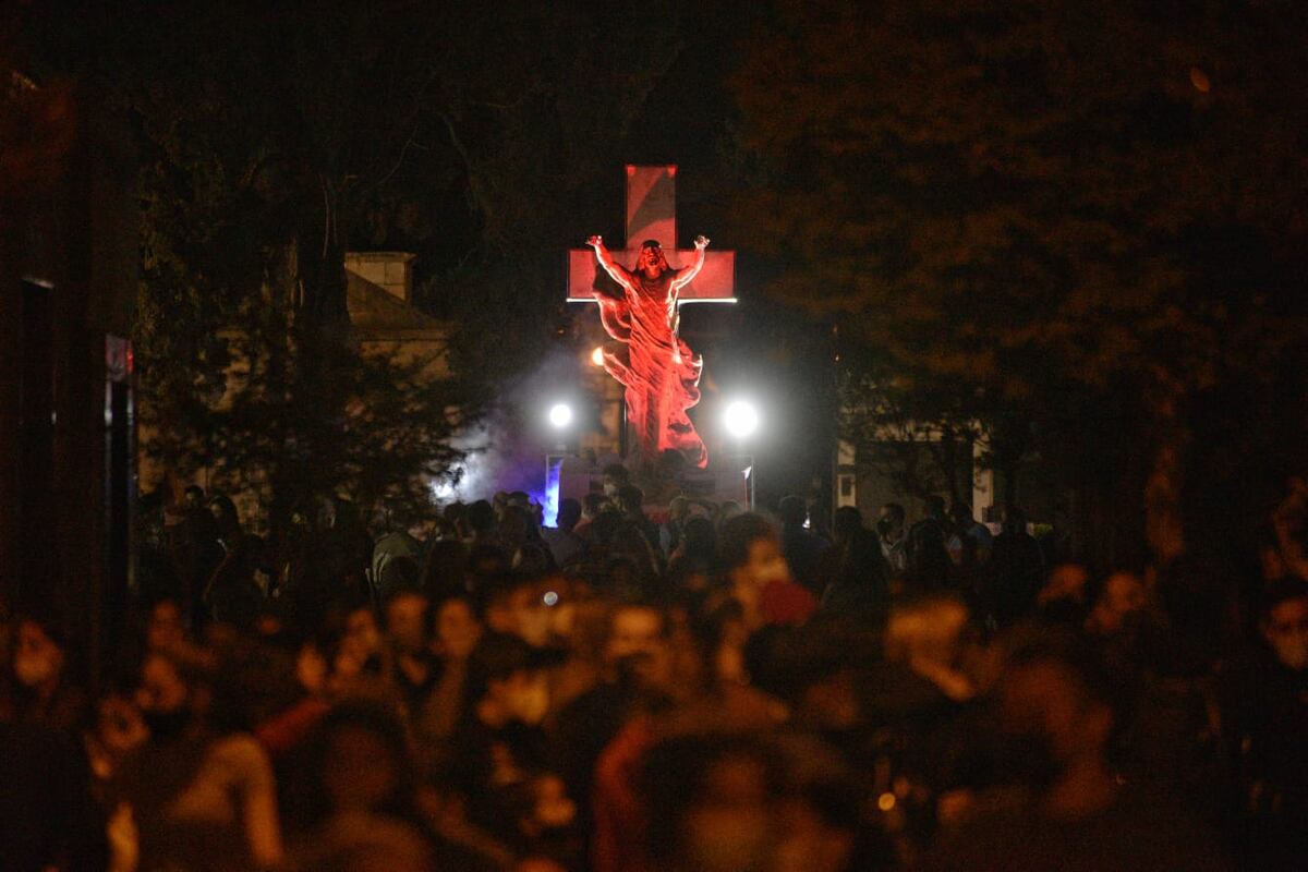 La Noche de los Cementerios, un éxito en el San Jerónimo en cuanto a convocatoria y participación. (Facundo Luque/La Voz)