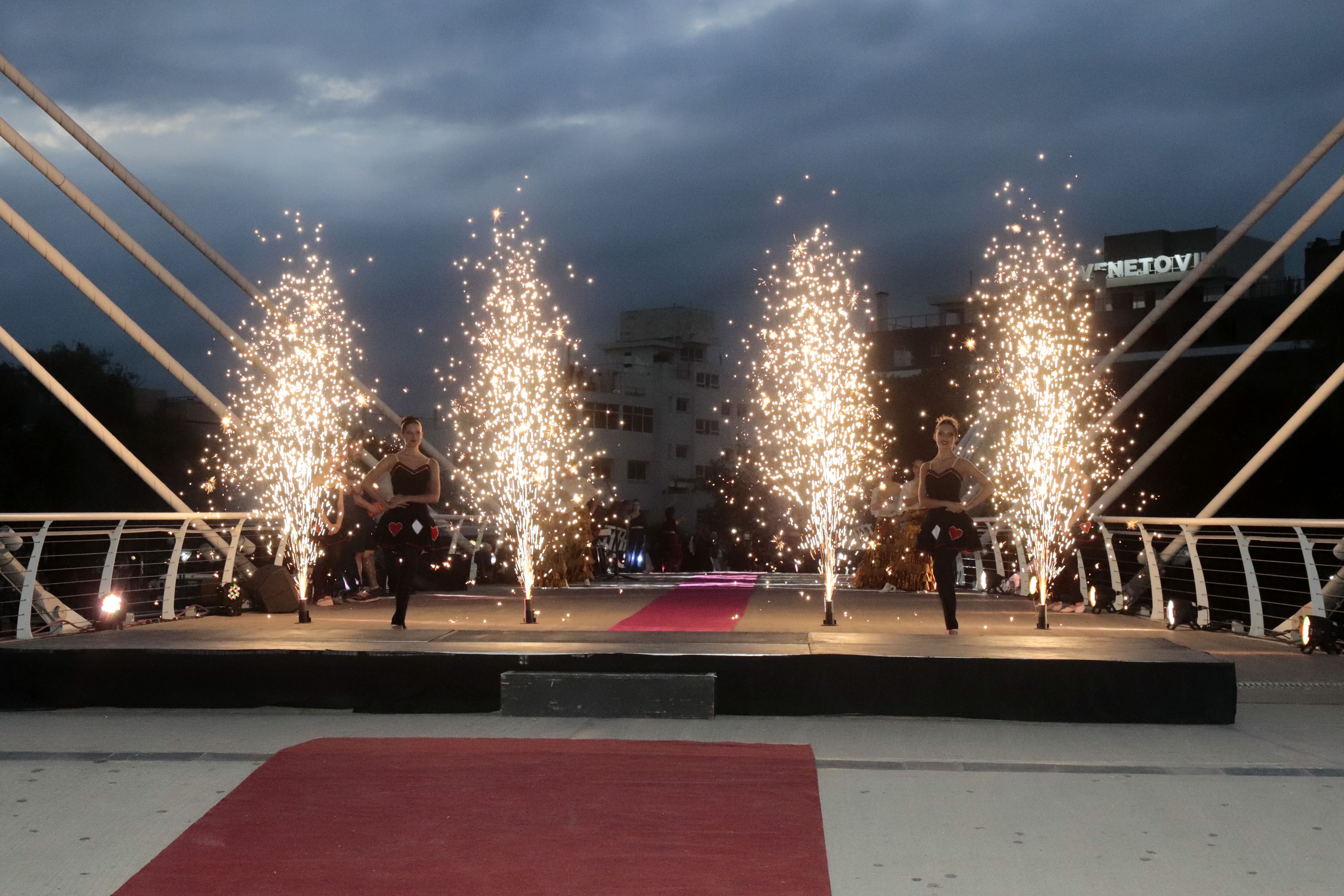 Apertura temporada tusística en Carlos Paz . (La Voz)