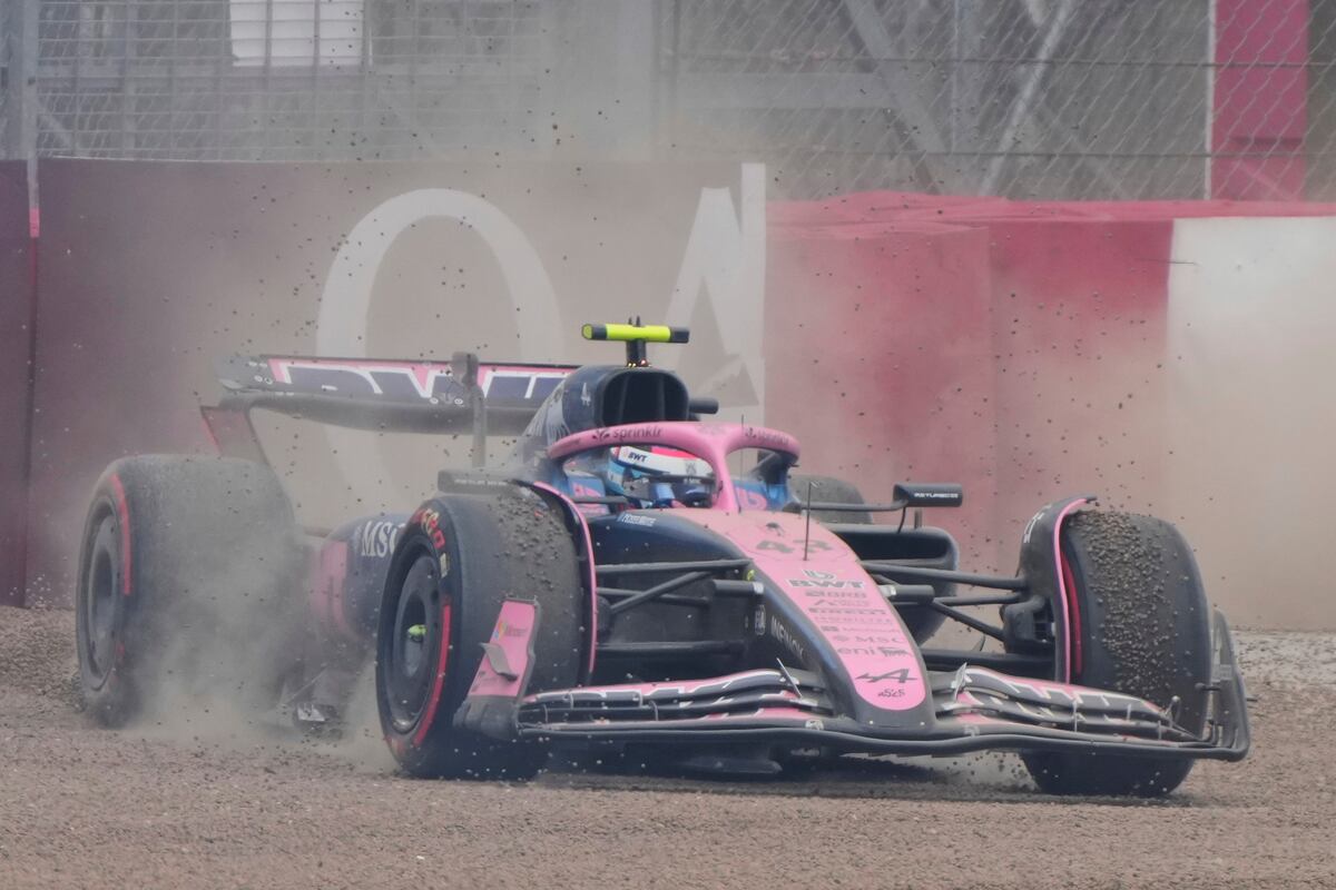 Franco Colapinto tuvo un mal sábado en Silverstone y partirá desde el fondo el Gran Premio de Gran Bretaña. (AP)