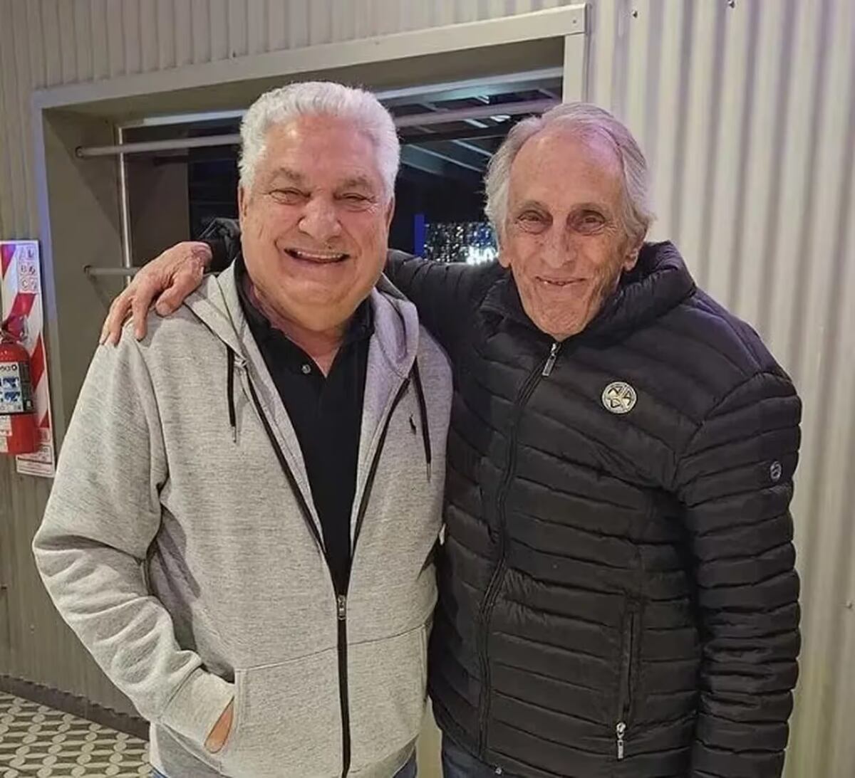 Gustavo Degliantoni, y el Flaco Traverso, el expiloto argentino de automovilismo.