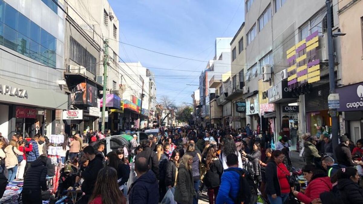 La avenida Avellaneda se llenará de gente durante esta jornada extendida.