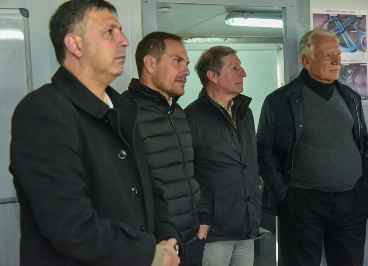 Martín Gill junto al empresario Aldo Roggio, titular de la conocida empresa constructora. (La Voz)