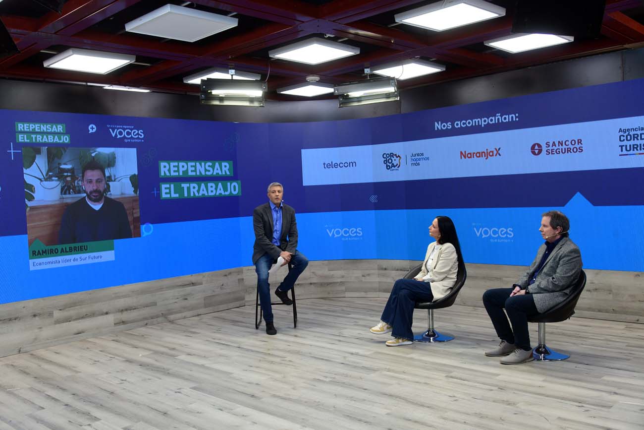 IMPACTOS. Frente a la brecha de conocimientos y de habilidades entre el sistema educativo y el mundo laboral, las empresas se esfuerzan por impactar de manera interna y en sus entornos comunitarios. (Ramiro Pereyra / La Voz)