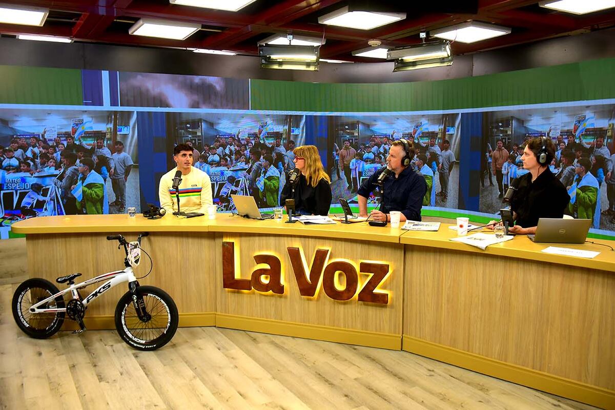 Mateo Espejo, campeón mundial de BMX, en La Voz en Vivo. (Nicolás Bravo / La Voz)