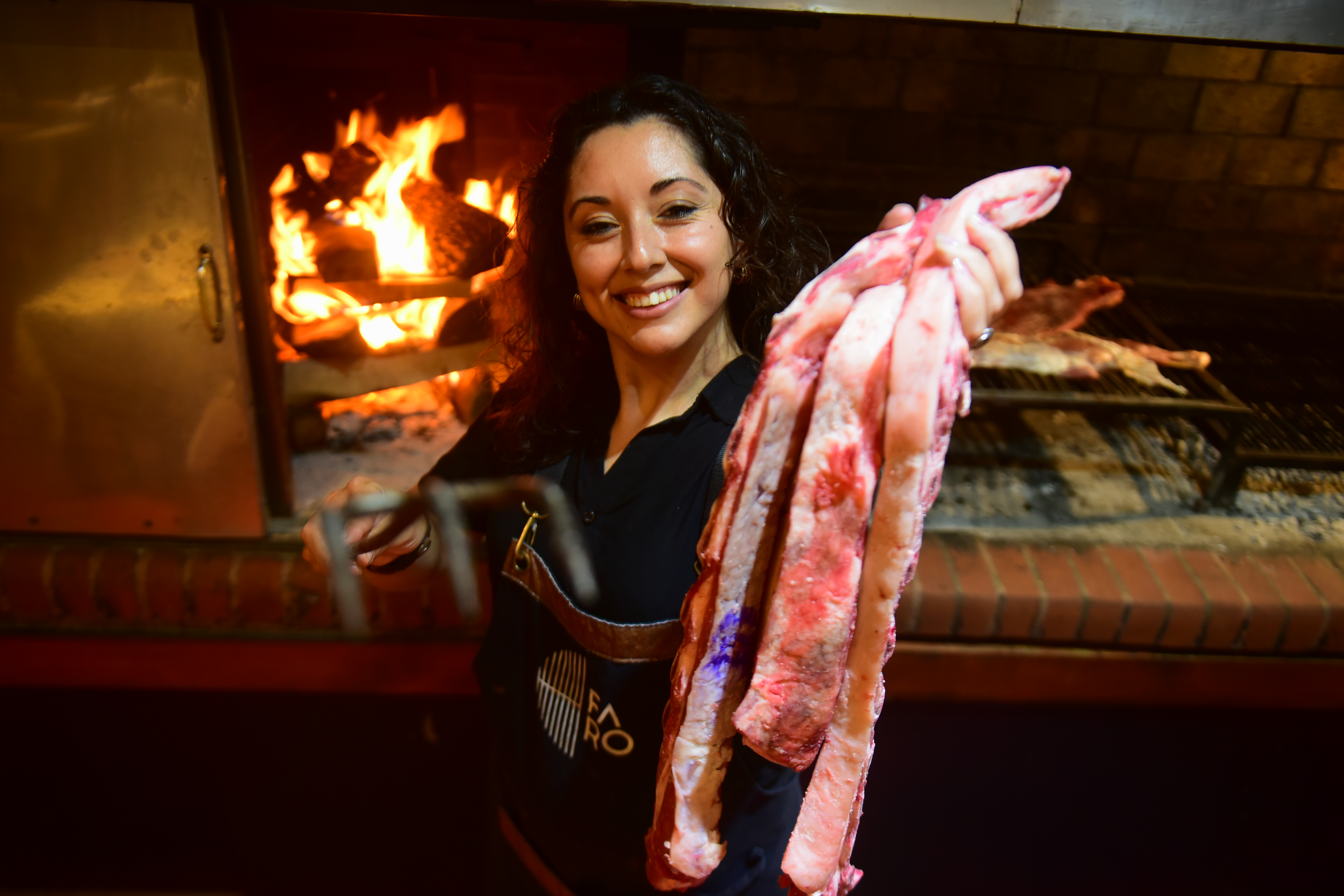 Gisella Moreno es la parrillera y socia de El Faro la parrilla de Jesús María y campeona nacioanl de mujeres parrilleras. (Javier Ferreyra / La Voz )