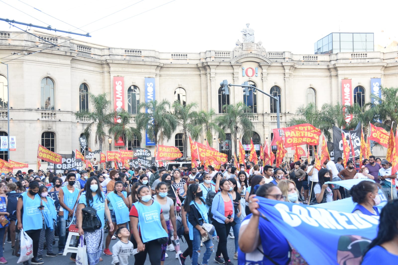 Las imágenes de la marcha del Frente de Izquierda. (Facundo Luque)