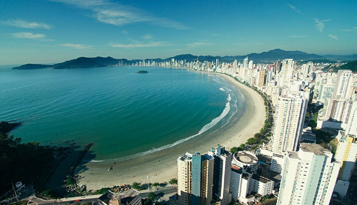 Vuelven a Traslasierra 45 vecinos estafados en un viaje de vacaciones a Brasil