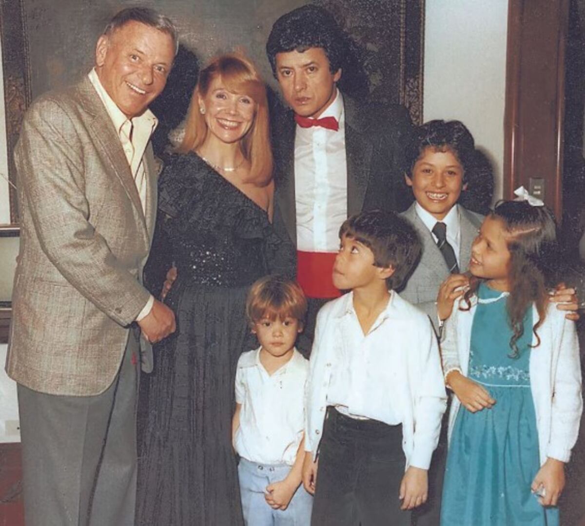 La familia Ortega en el show de Frank Sinatra en 1981.