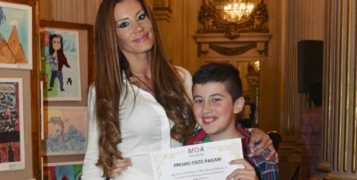 Natacha Jaitt junto a Valentino, el hijo que tuvo con Adrián Yospe\u002E