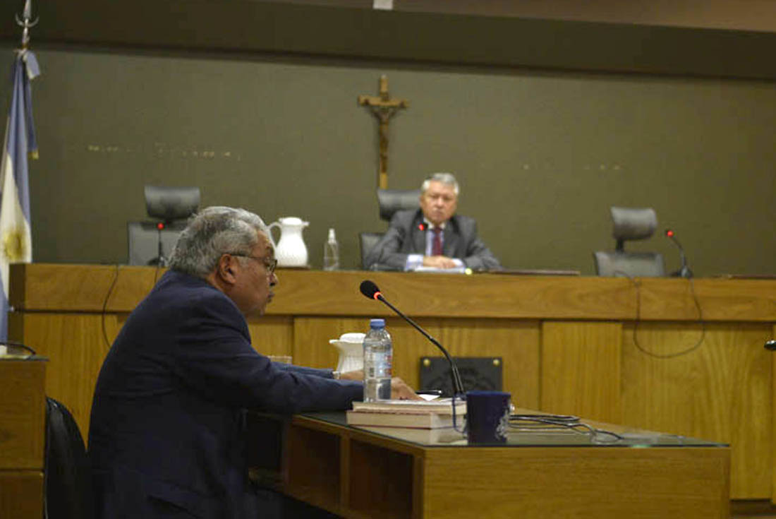 Fiscal y juez. El fiscal Hugo Almirón y el vocal Juan Manuel Ugarte, las autoridades de la Cámara 8ª del Crimen en el juicio. (Ramiro Pereyra / La Voz)