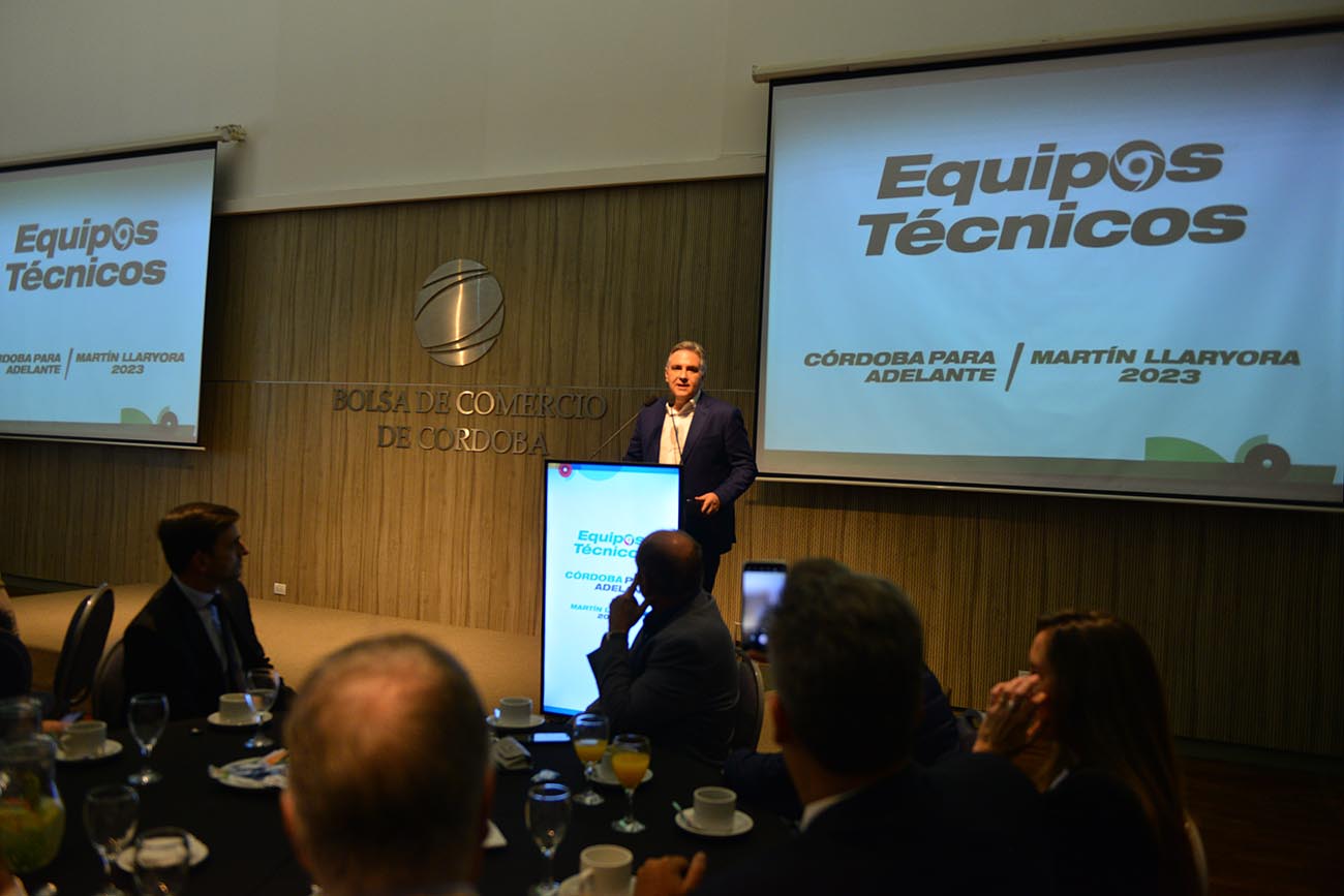 Llaryora en la Bolsa de Comercio. El intendente Martín Llaryora disertó en la Bolsa de Comercio de Córdoba. (José Gabriel Hernández / La Voz)