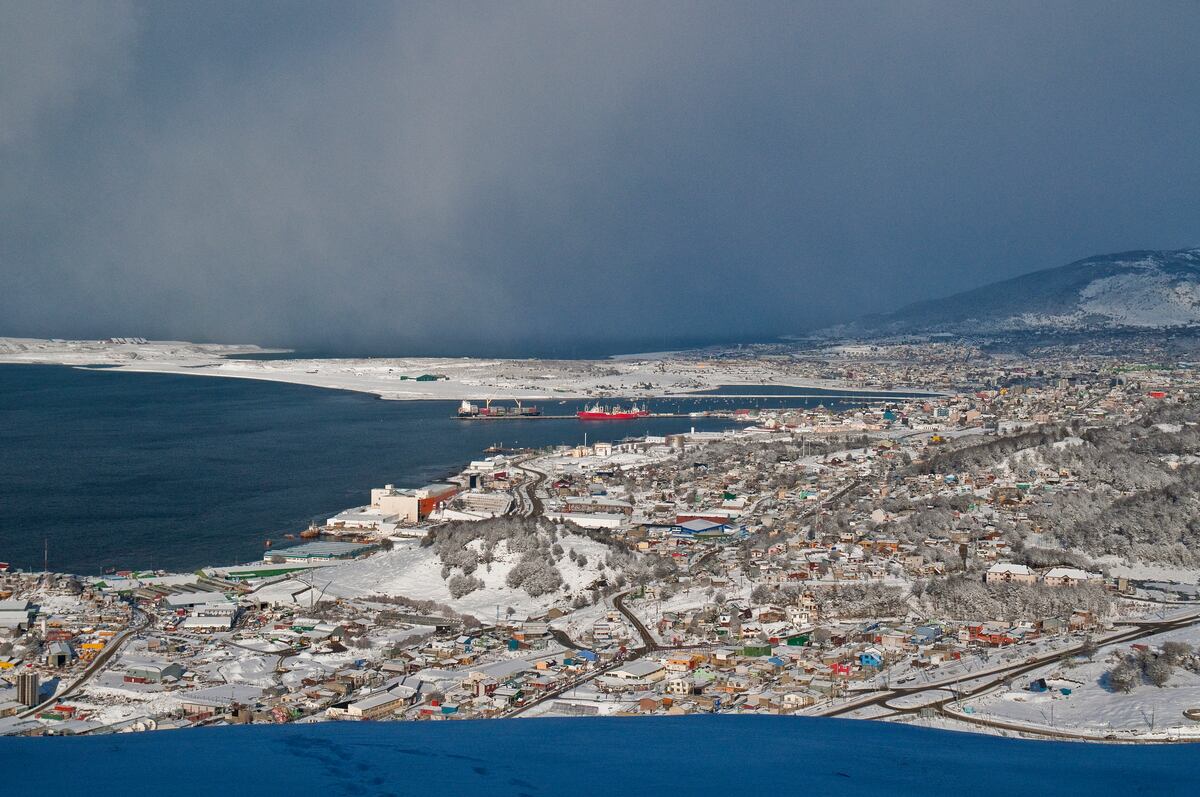 Ushuaia se viste de blanco para recibir a turistas de Argentina y de todo el mundo. (Gentileza: Mario Rodríguez)