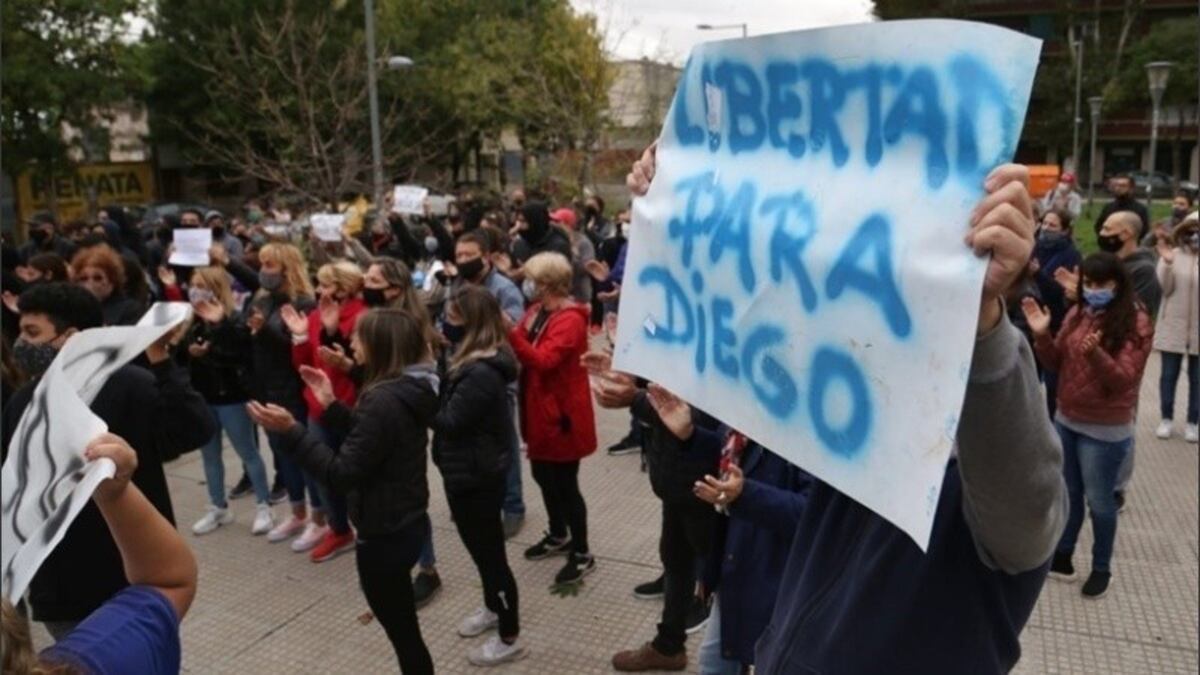 Condenaron al hombre que atropelló y mató a los ladrones que le robaron. (Rosario 3)