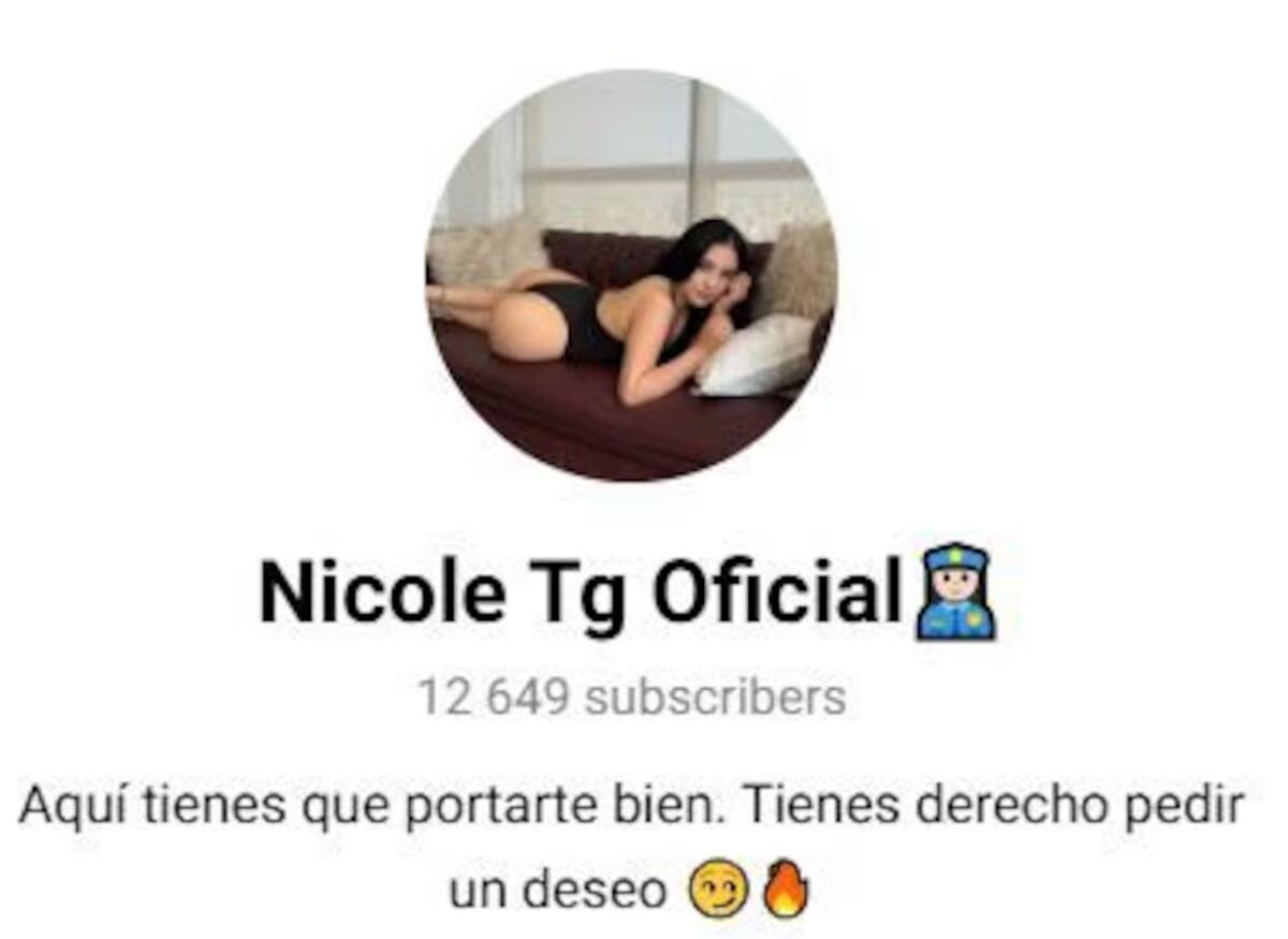 La policía suspendida.
