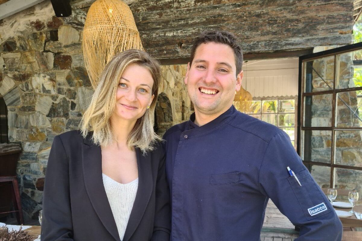 Catalina Cucú y Dante Aparicio en Be Cartof, el local que abrieron dos temporadas en Punta del Este.