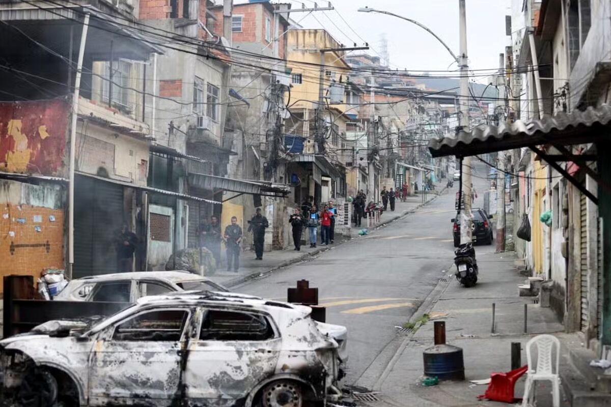 Favelas, escenarios de los combates entre narcos y fuerzas de seguridad en Ríos de Janeiro. (Gentileza OGlobo)
