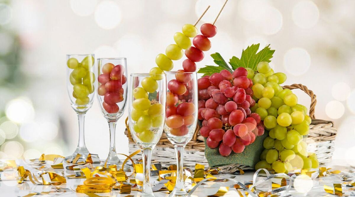 El clásico ritual de las uvas promete limpiar las energías para el nuevo año.