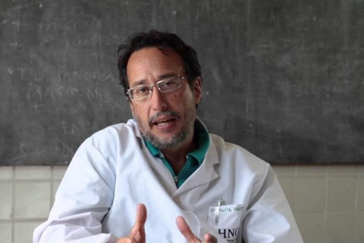 Perito. Integrante de la Asamblea Permanente por los Derechos Humanos (APDH) el médico Medardo Ávila Vázquez participa como perito forense. (La Voz) 