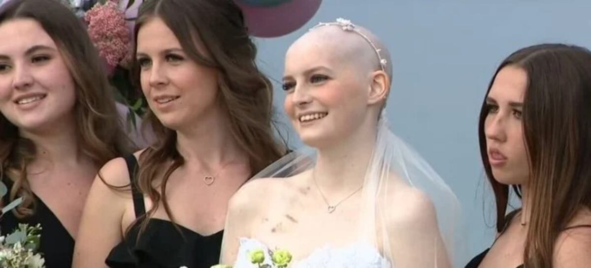 Addison Conely, la joven con leucemia que tiene 17 años y se casó con el amor de su vida.