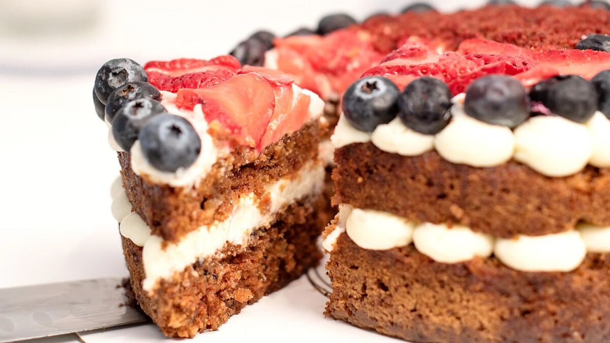 Receta de carrot cake para San Valentín: cómo hacer la torta de zanahoria más tierna y fácil.