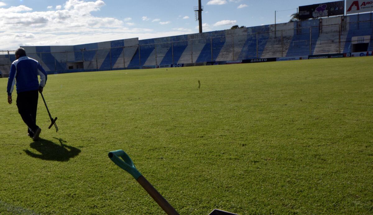 Sobre esa tribuna se colocarían las butacas para que esa popular se convierta en platea (Foto: La Voz).