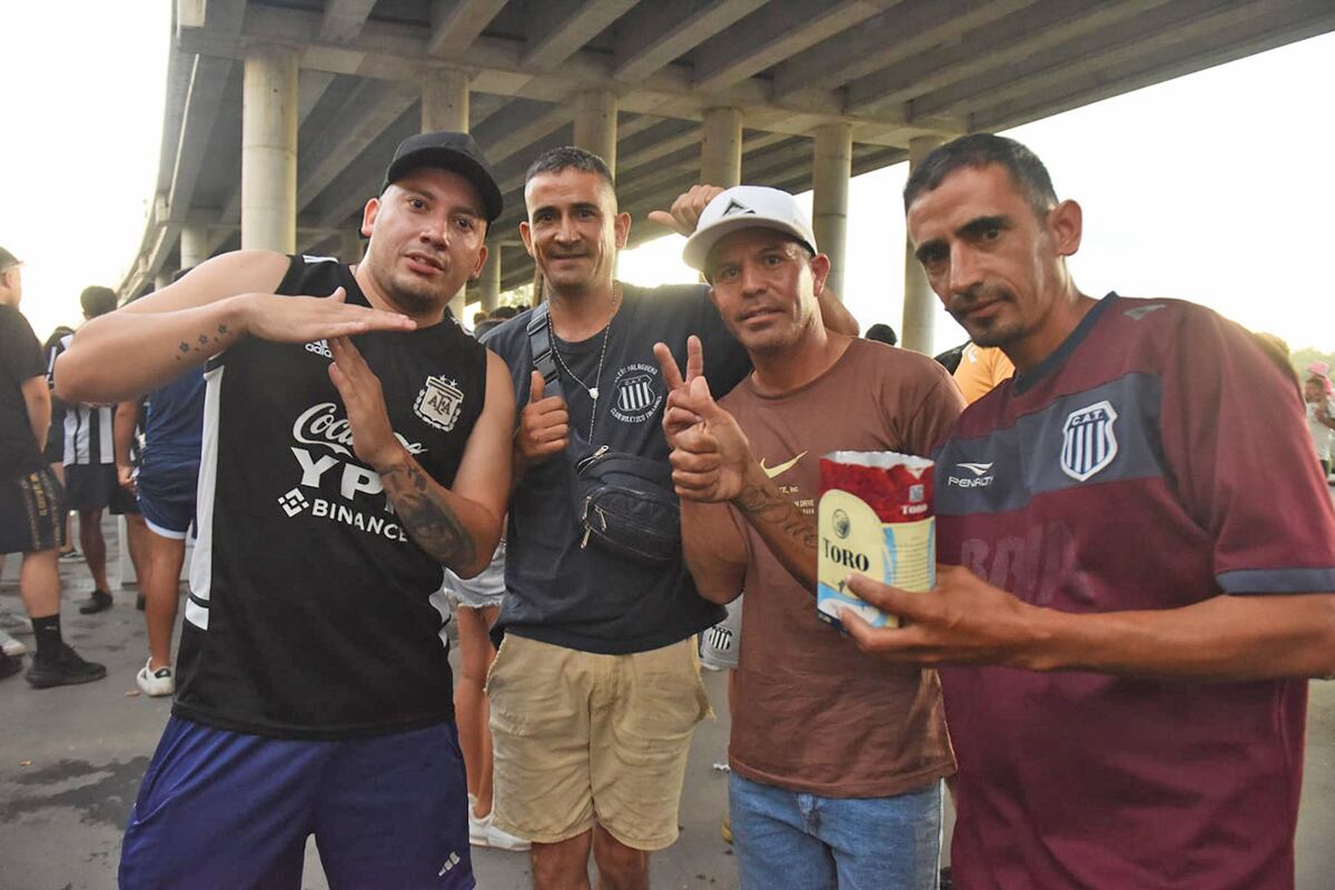 Cara de cancha en la previa del encuentro entre Talleres y Atlético Tucumán en el Kempes. (César Heredia / La Voz)