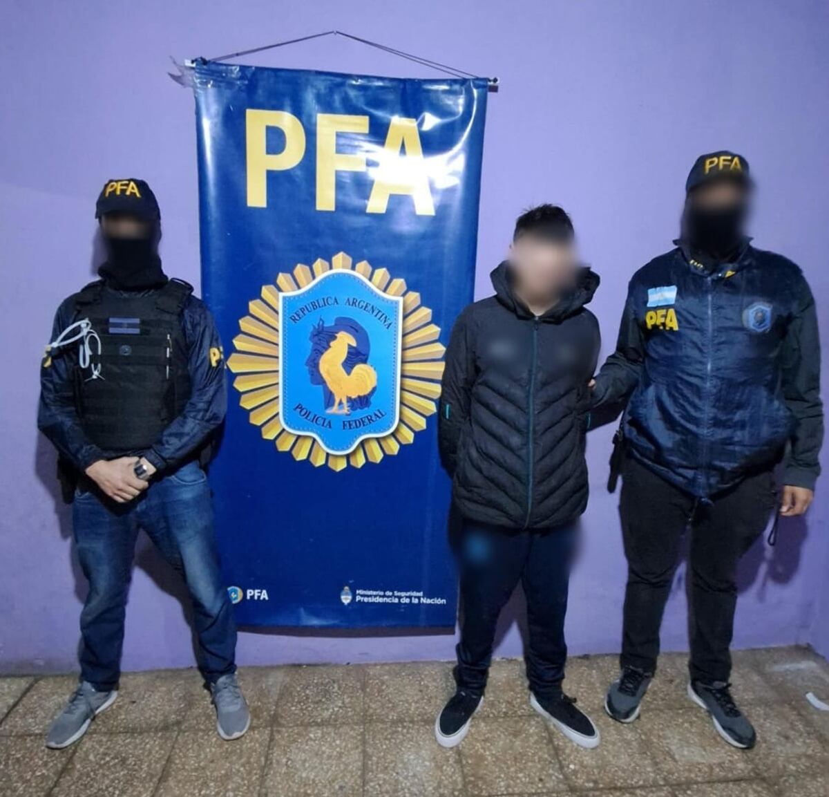 Operativos con detenidos. (Ministerio de Seguridad de la Nación)