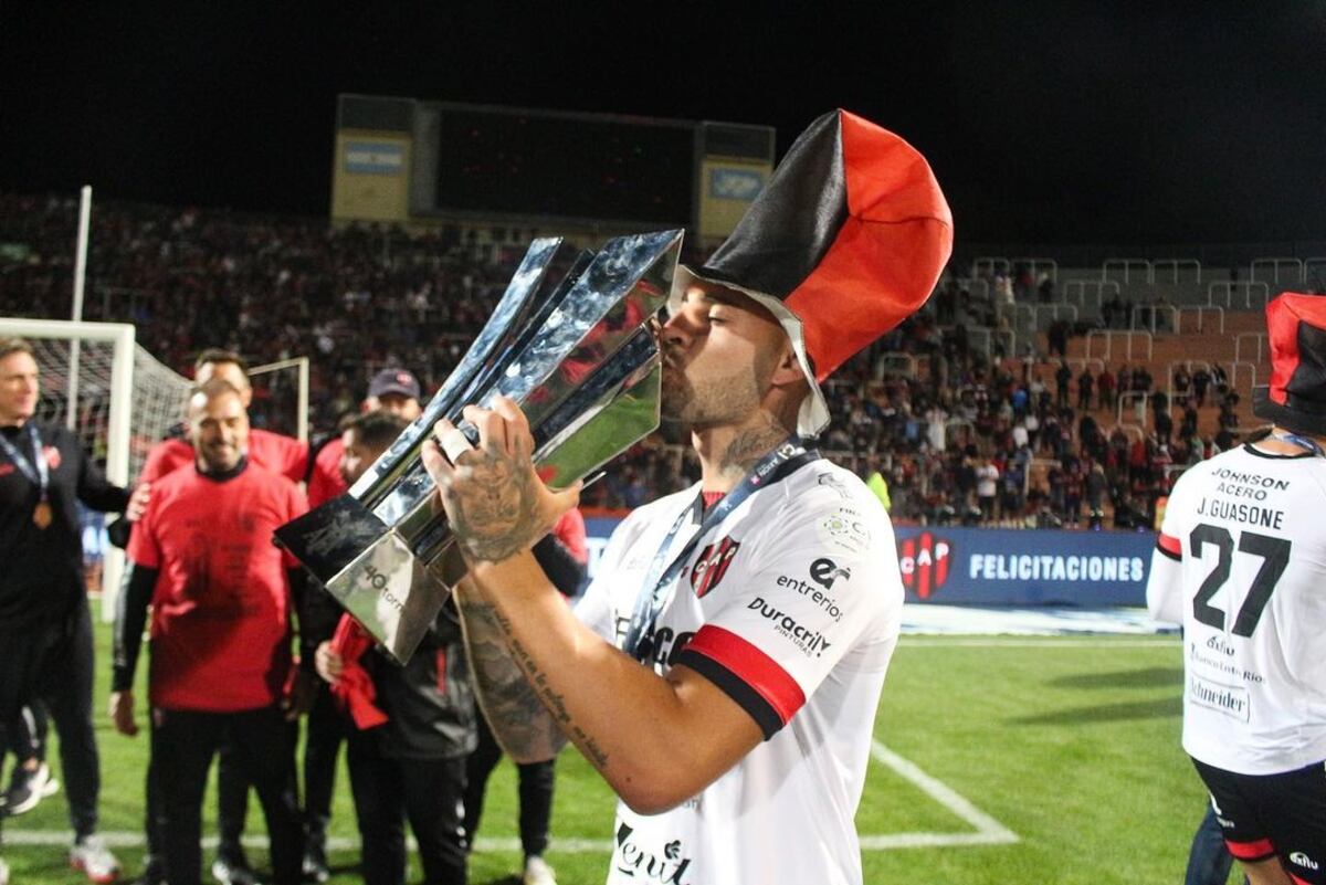 Con 26 años, Leonel Mosevich es un defensor con mucha experiencia. De inferiores en Argentinos, jugó en selecciones argentinas juveniles y Sub 23. Y tiene pasos por Europa, en Suiza y Portugal. (Instagram Leonel Mosevich).