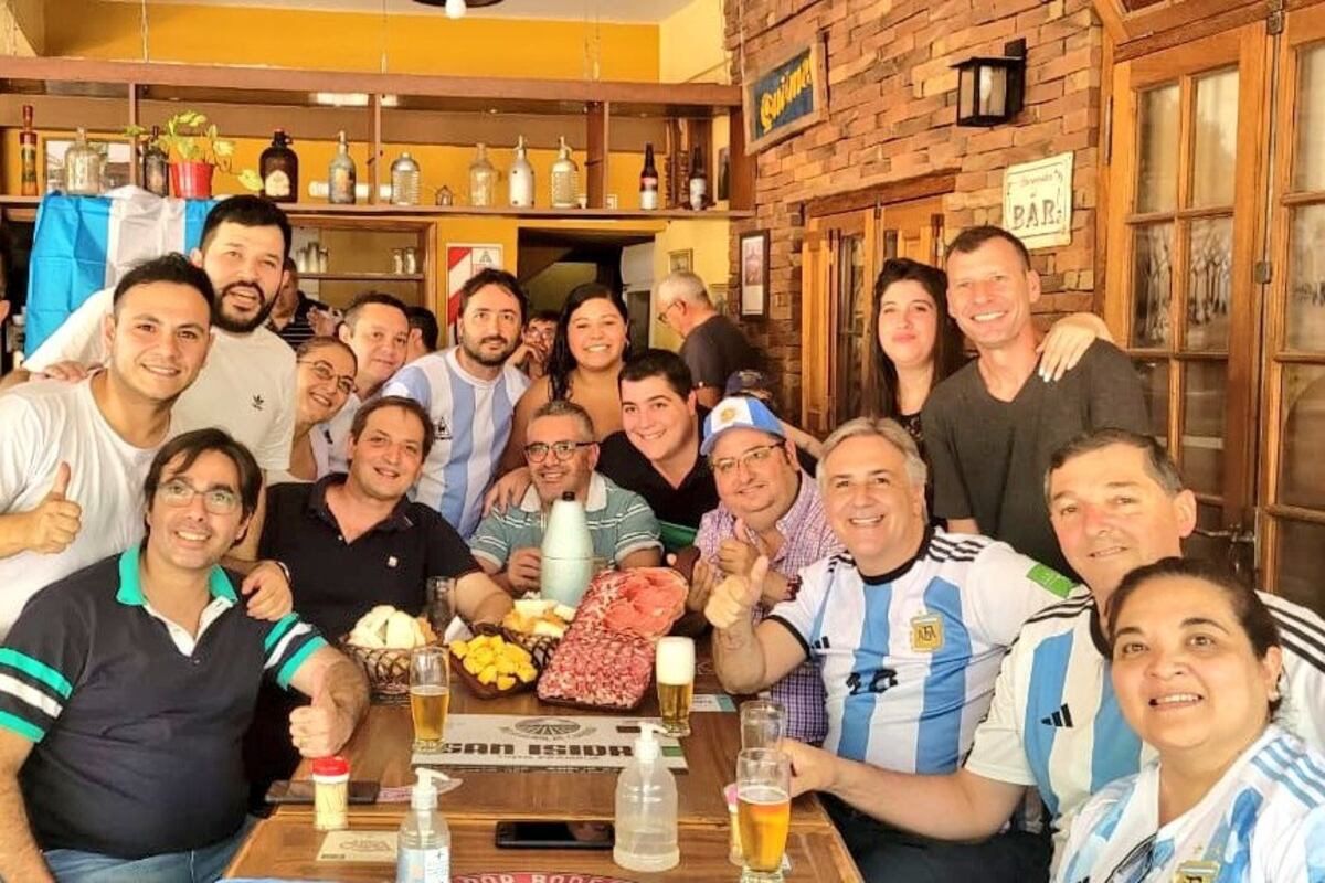 La semaa previa a que le practicaran una angioplastía, el intendente Martín Llaryora estuvo en Colonia Caroya de recorrido. Este lunes retomará esa senda con una reunión con intendenes de San Justo.