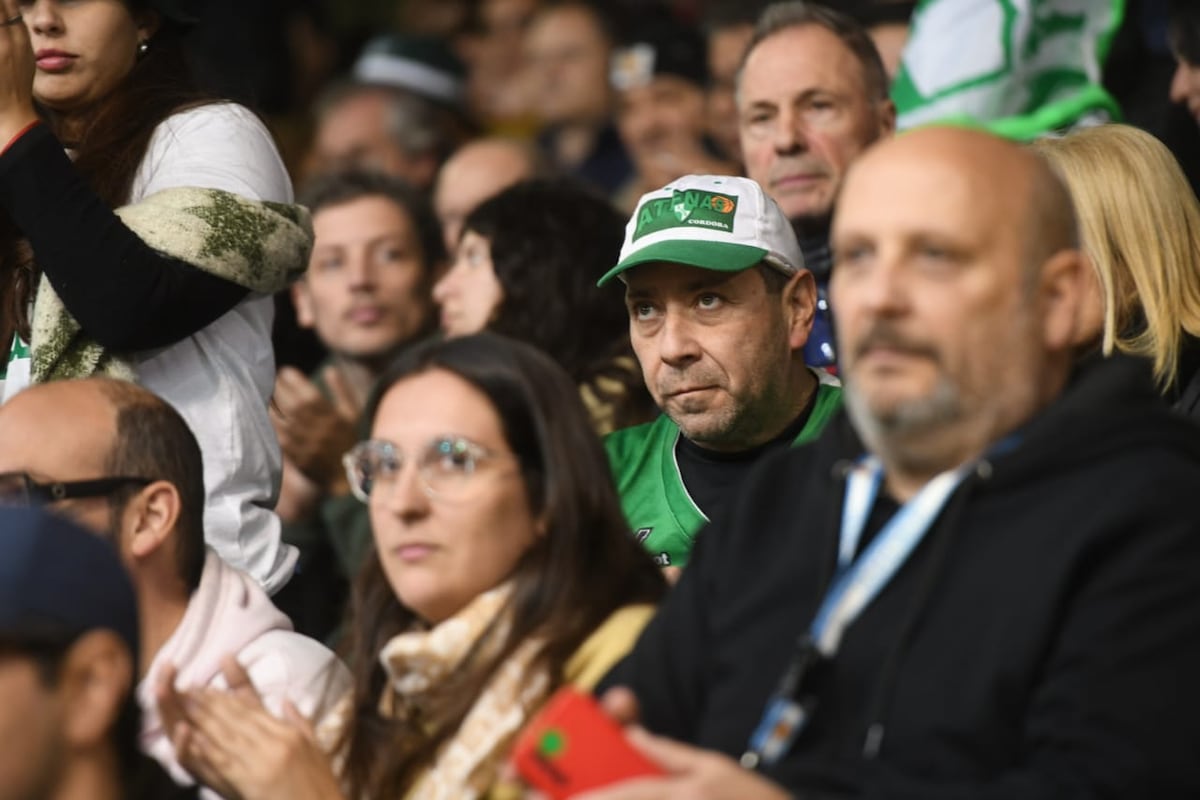 Atenas vs Suardi en el partido decisivo (Javier Ferreyra / La Voz)