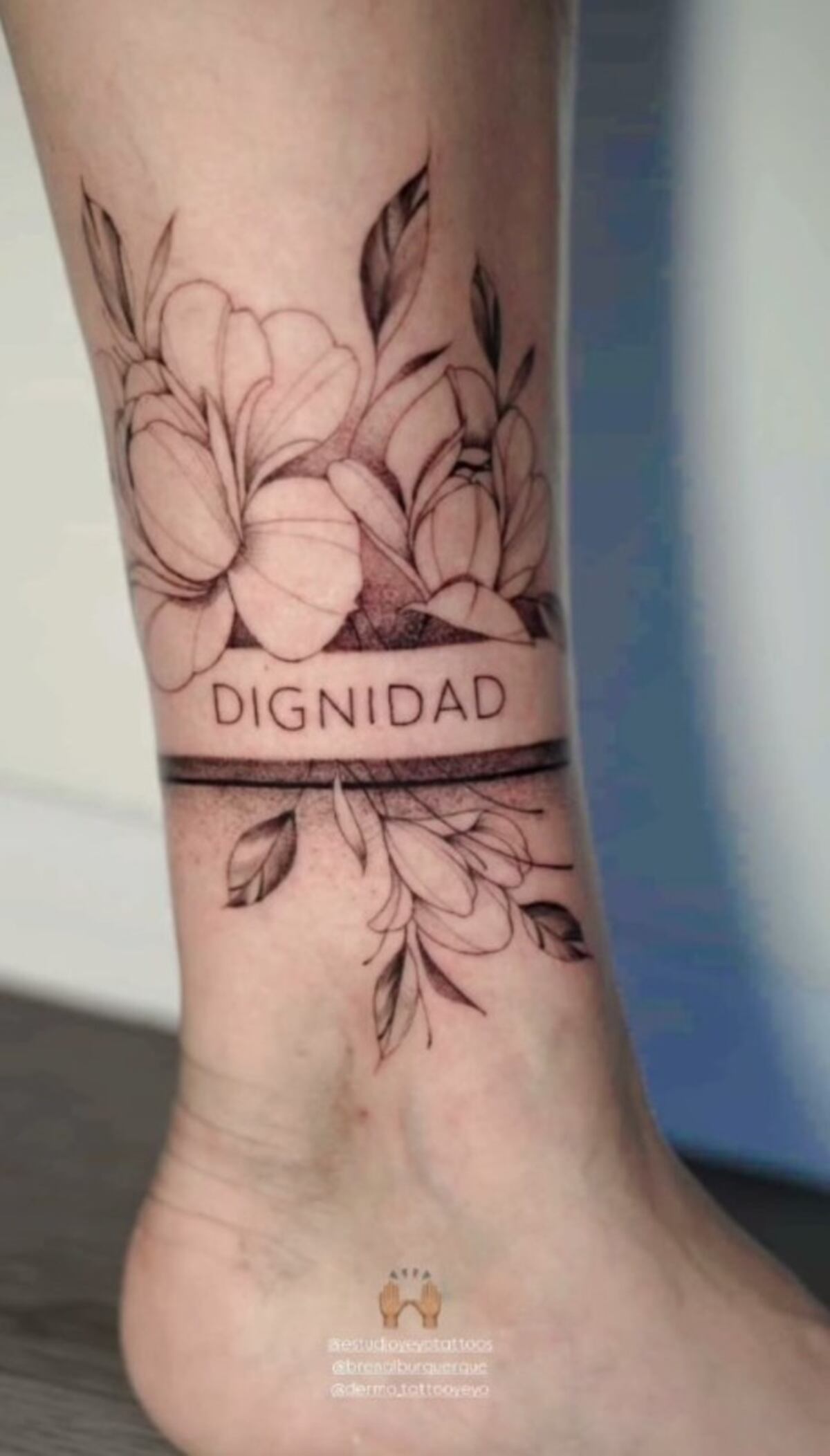 El tatuaje de Mayra Mendoza en apoyo a Cristina Kirchner.