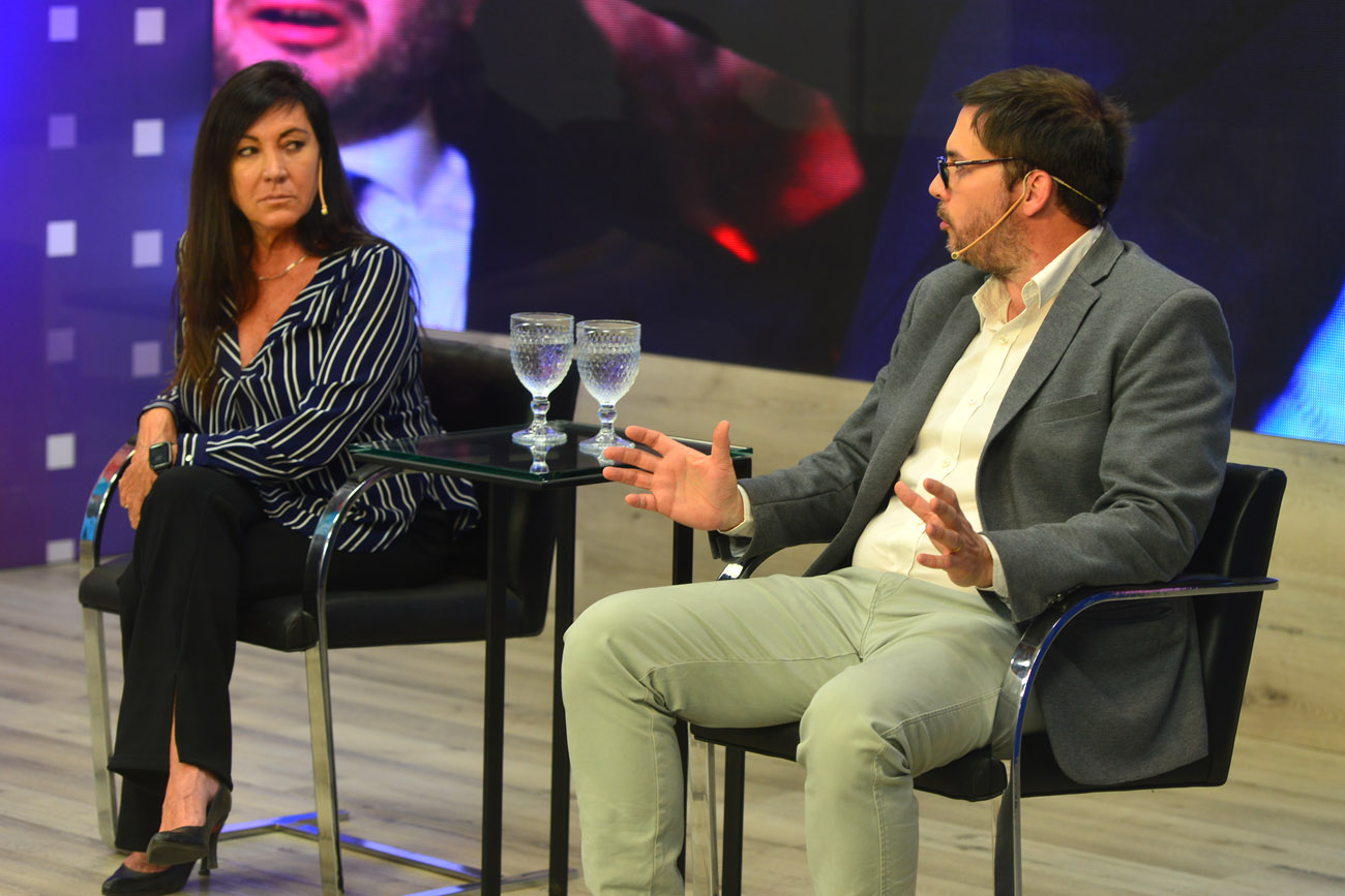 Los diputados Laura Rodriguez Machado, alfil de Bullrich en Córdoba, y Oscar Agost Carreño, presidente del partido, aunque fuera del bloque "amarillo" en Diputados. (Nicolás Bravo / La Voz)