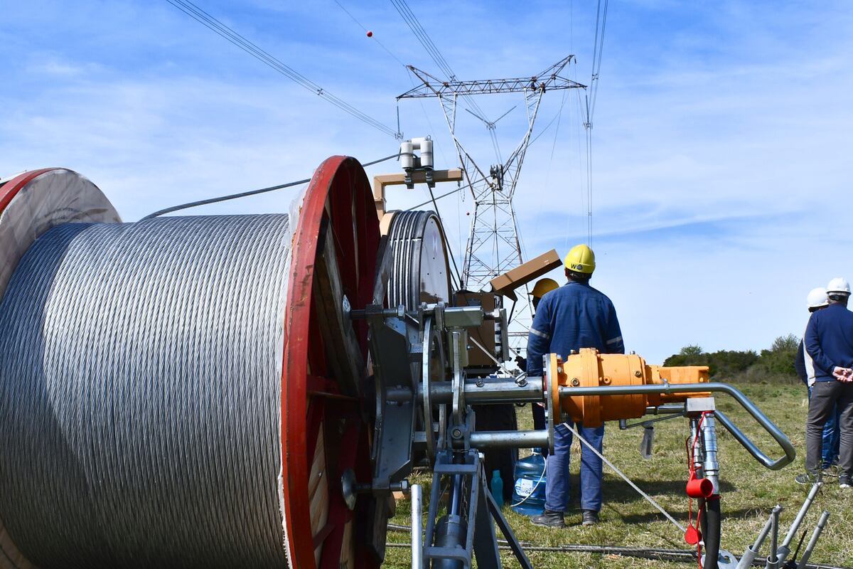 Las obras de infraestructura eléctrica es uno de los nichos más activos. (La Voz / Archivo)