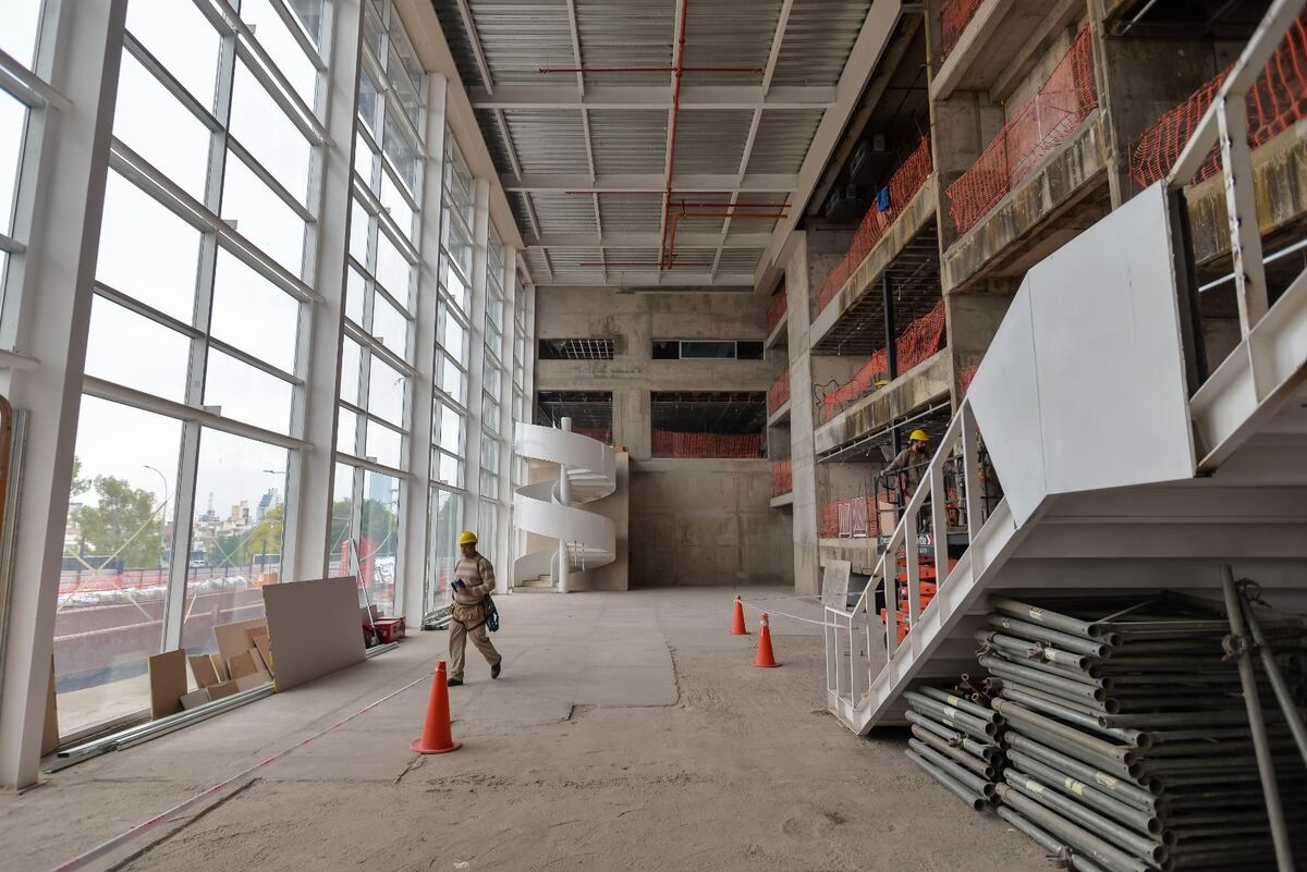 Avanza la obra de la nueva sede del Concejo Deliberante de Córdoba, en la zona del ex Abasto, en avenida Costanera (Municipalidad de Córdoba).