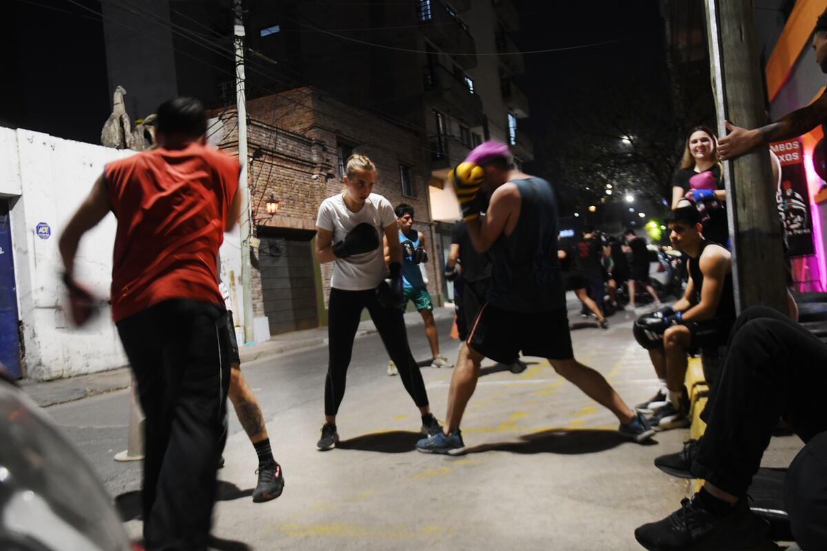 Córdoba. Uno de los entrenamientos de Roke en barrio Güemes (Javier Ferreyra/La Voz).