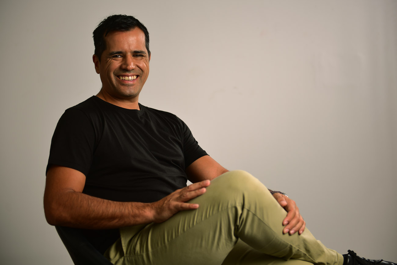 DAVID CABRERA. Cofundó en Las Varillas una "startup" que desarrolla software enfocado en la atención al cliente y potenciado por inteligencia artificial. (Nicolás Bravo / La Voz)
