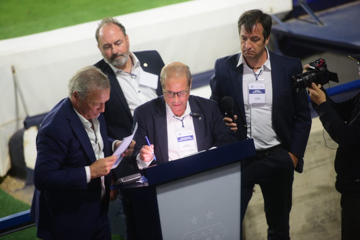 Andrés Fassi, reelegido como presidente de Talleres. (Javier Ferreyra / La Voz)