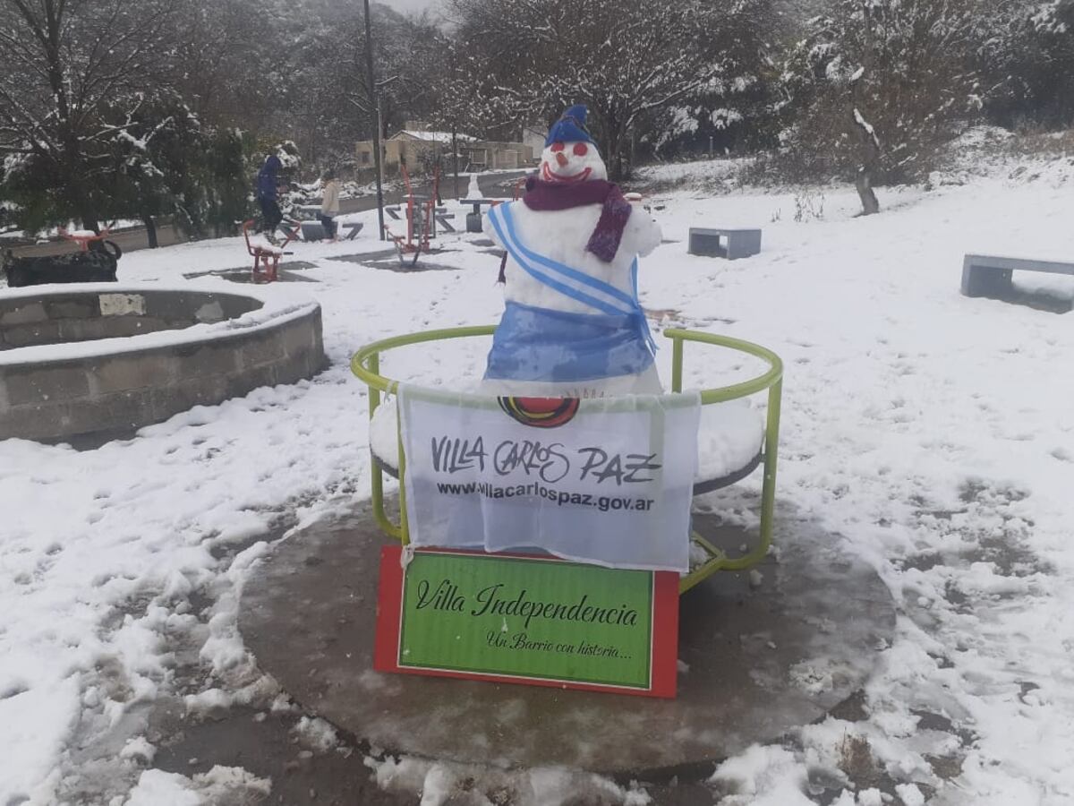 Las plazas fueron escenario de los mejores muñecos en Carlos Paz. (El Diario de Carlos Paz. )