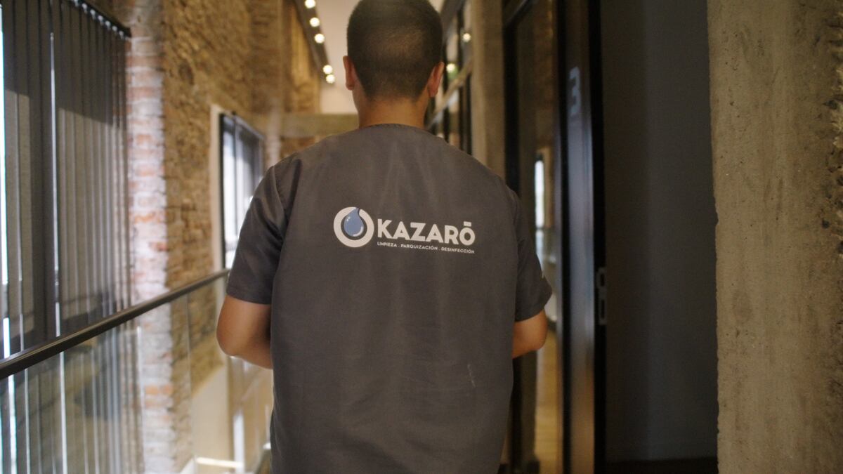 Belgrano anunció la firma de un convenio estratégico con Kazaró, empresa referente
en limpieza, higiene institucional y mantenimiento. (Prensa Belgrano)