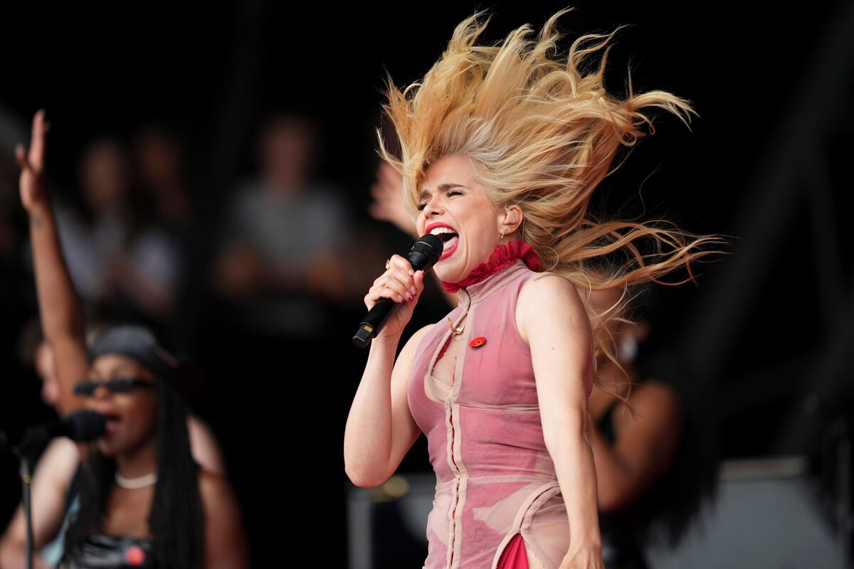 Paloma Faith, intensa en Glastonbury 2024. (AP)