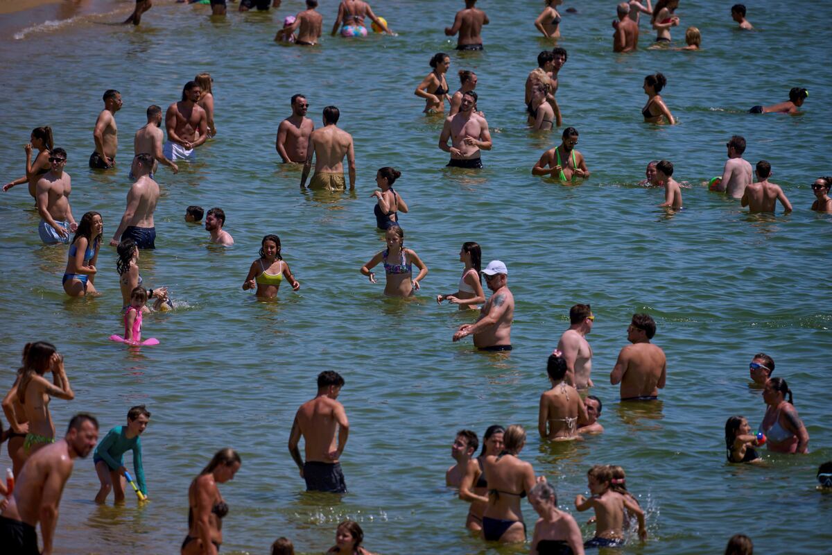Impactante ola de calor en Europa que registros de hasta 46 grados en España. (AP