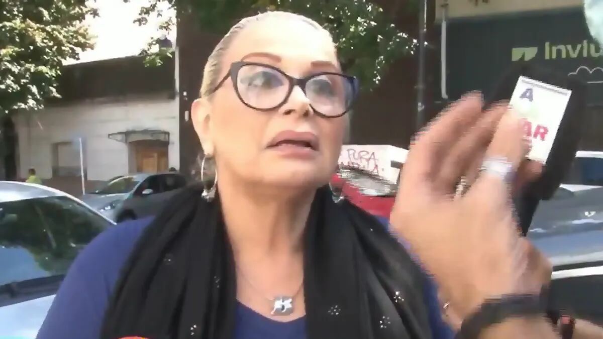 La reacción de Carmen al escuchar que podría tener una hermana